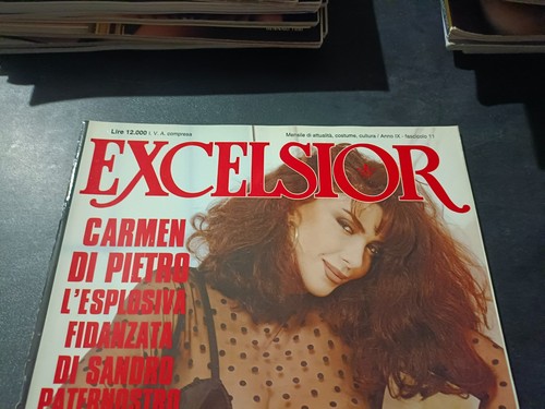 Rivista simile play boy - rivista,